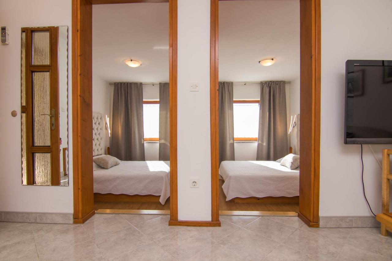 Apartmani Villa Kalinic ニヴィーチェ エクステリア 写真