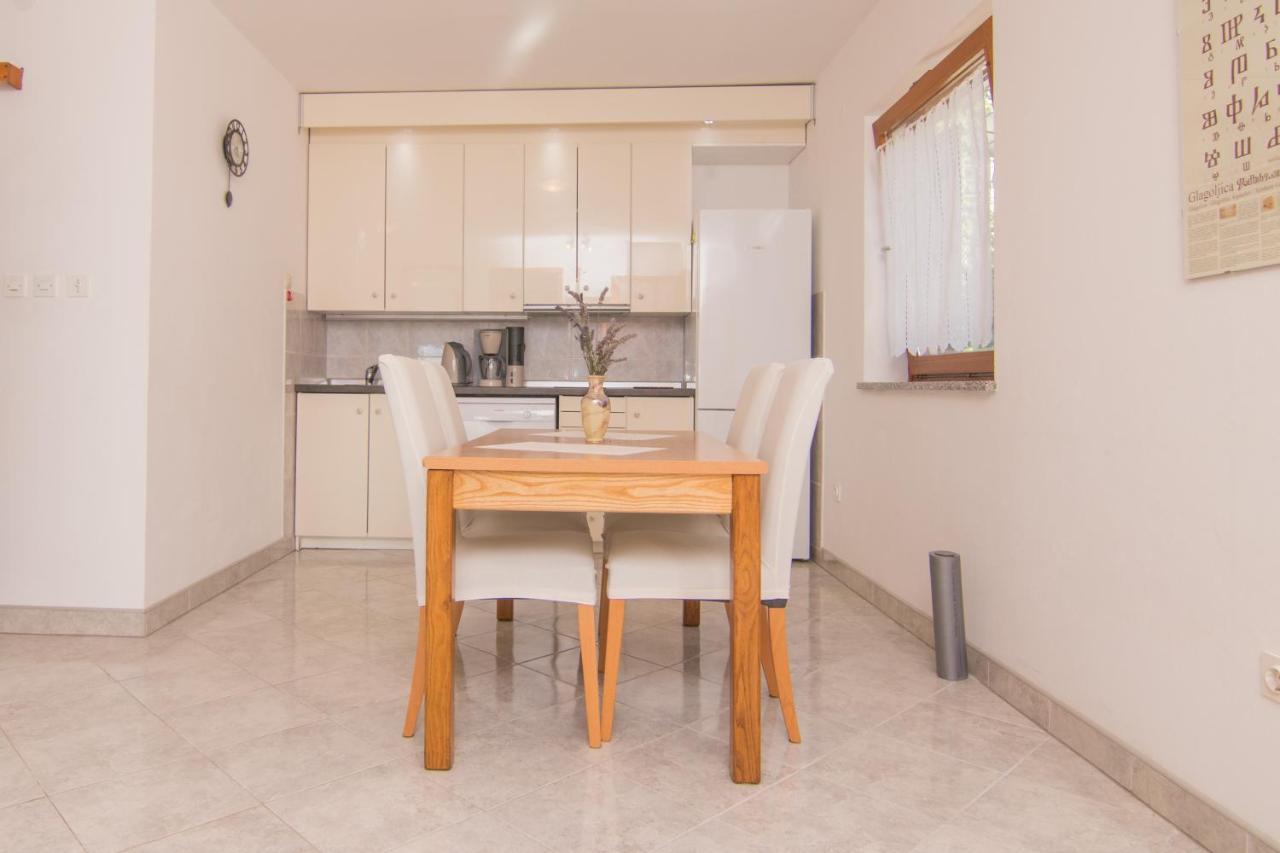Apartmani Villa Kalinic ニヴィーチェ エクステリア 写真