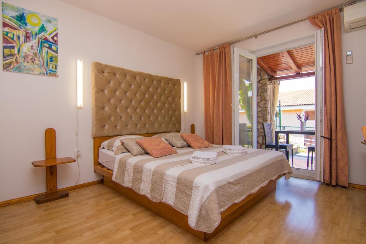 Apartmani Villa Kalinic ニヴィーチェ エクステリア 写真