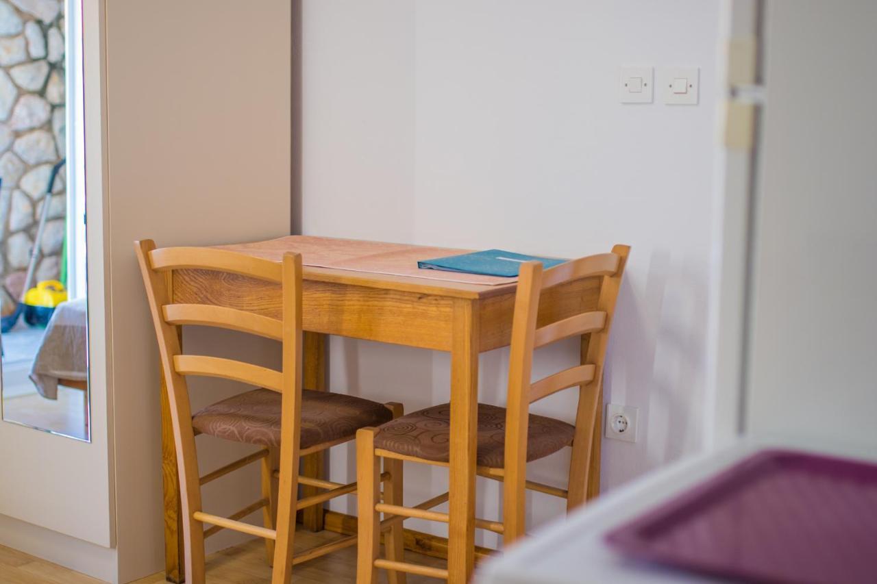 Apartmani Villa Kalinic ニヴィーチェ エクステリア 写真
