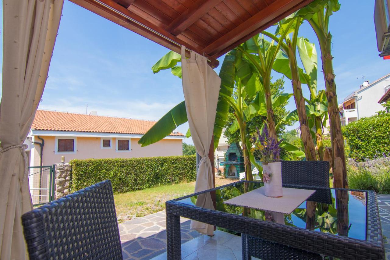 Apartmani Villa Kalinic ニヴィーチェ エクステリア 写真