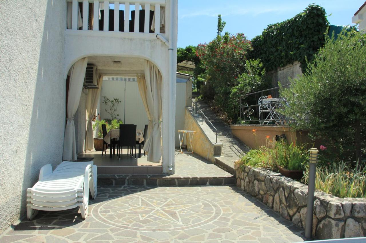 Apartmani Villa Kalinic ニヴィーチェ エクステリア 写真