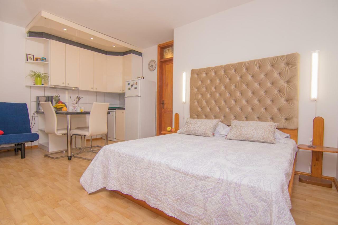 Apartmani Villa Kalinic ニヴィーチェ エクステリア 写真