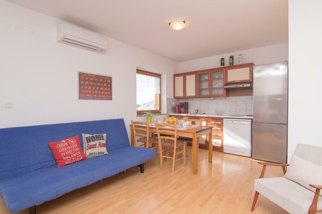 Apartmani Villa Kalinic ニヴィーチェ エクステリア 写真