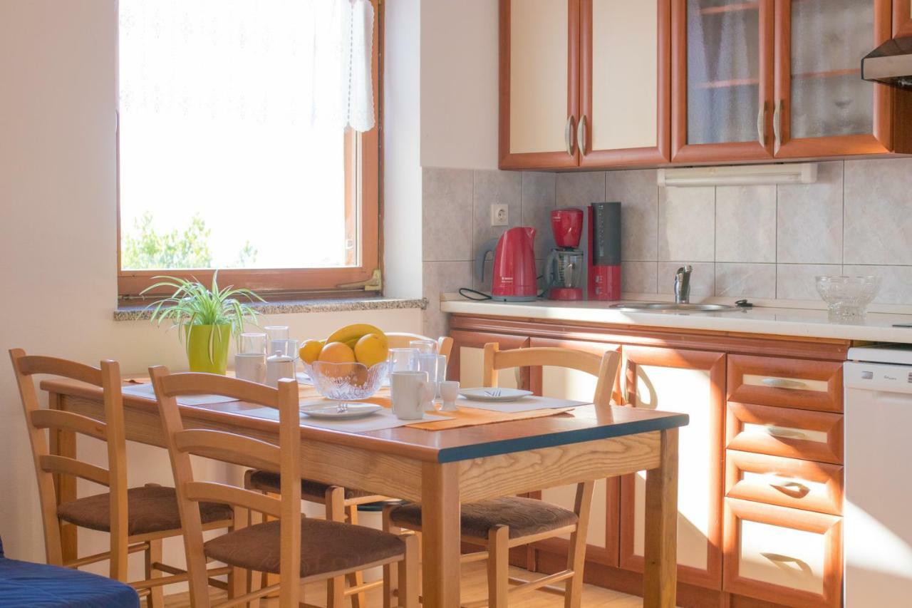 Apartmani Villa Kalinic ニヴィーチェ エクステリア 写真