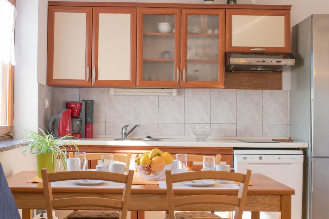 Apartmani Villa Kalinic ニヴィーチェ エクステリア 写真