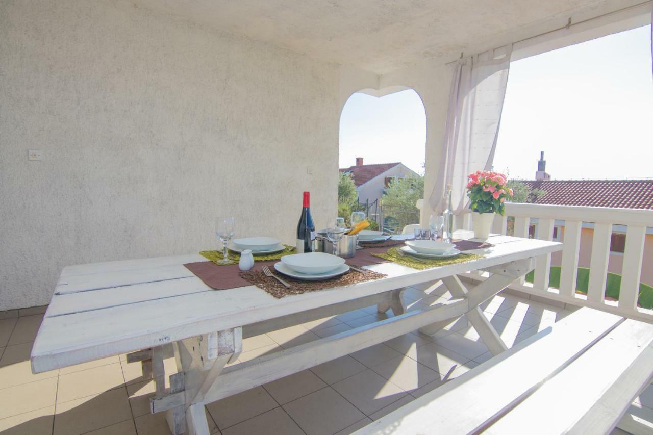 Apartmani Villa Kalinic ニヴィーチェ エクステリア 写真
